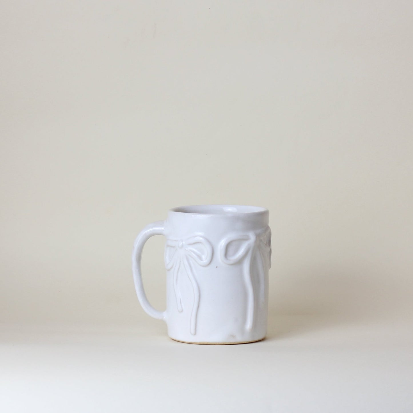 🎀 Ivory Bow Mugs🎀