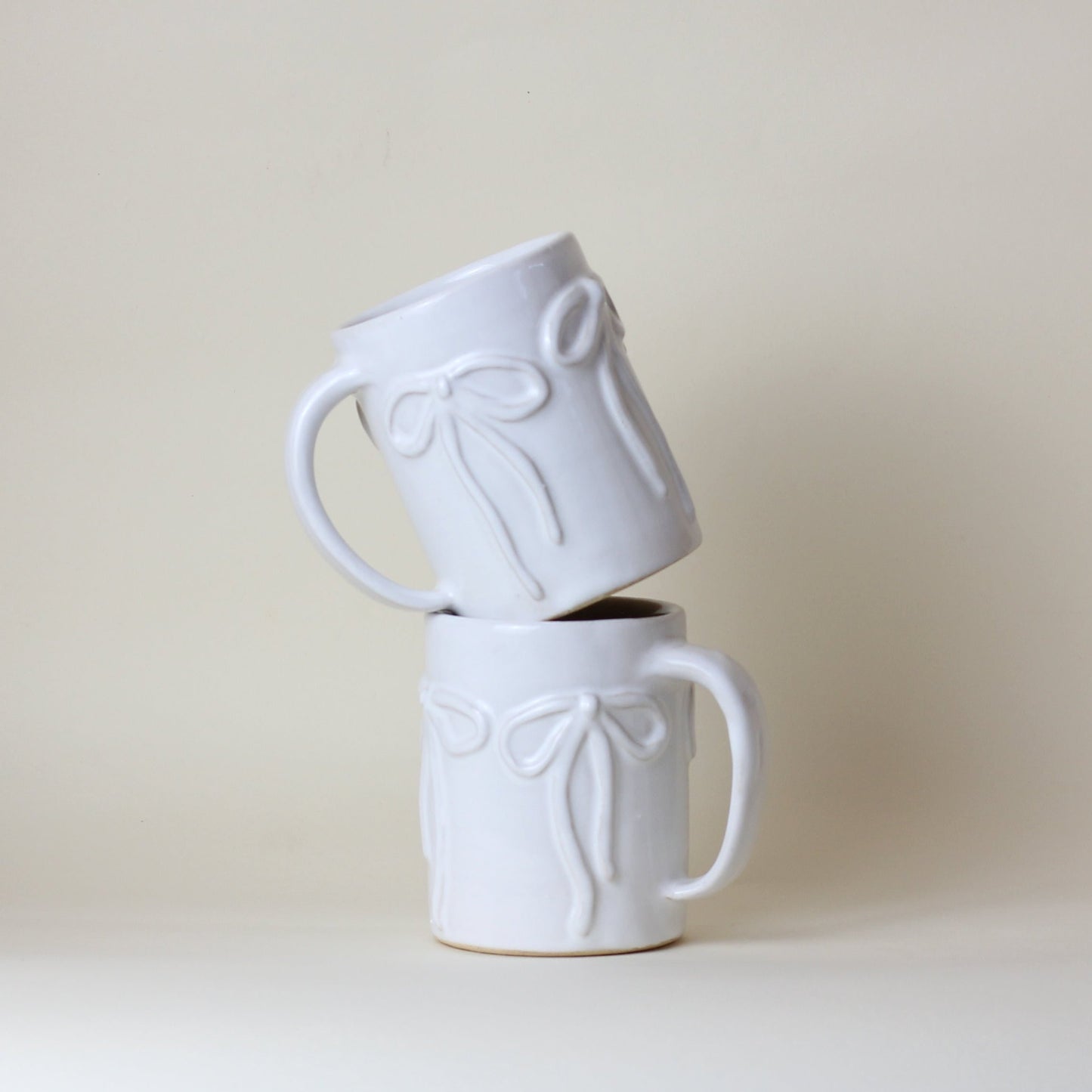🎀 Ivory Bow Mugs🎀