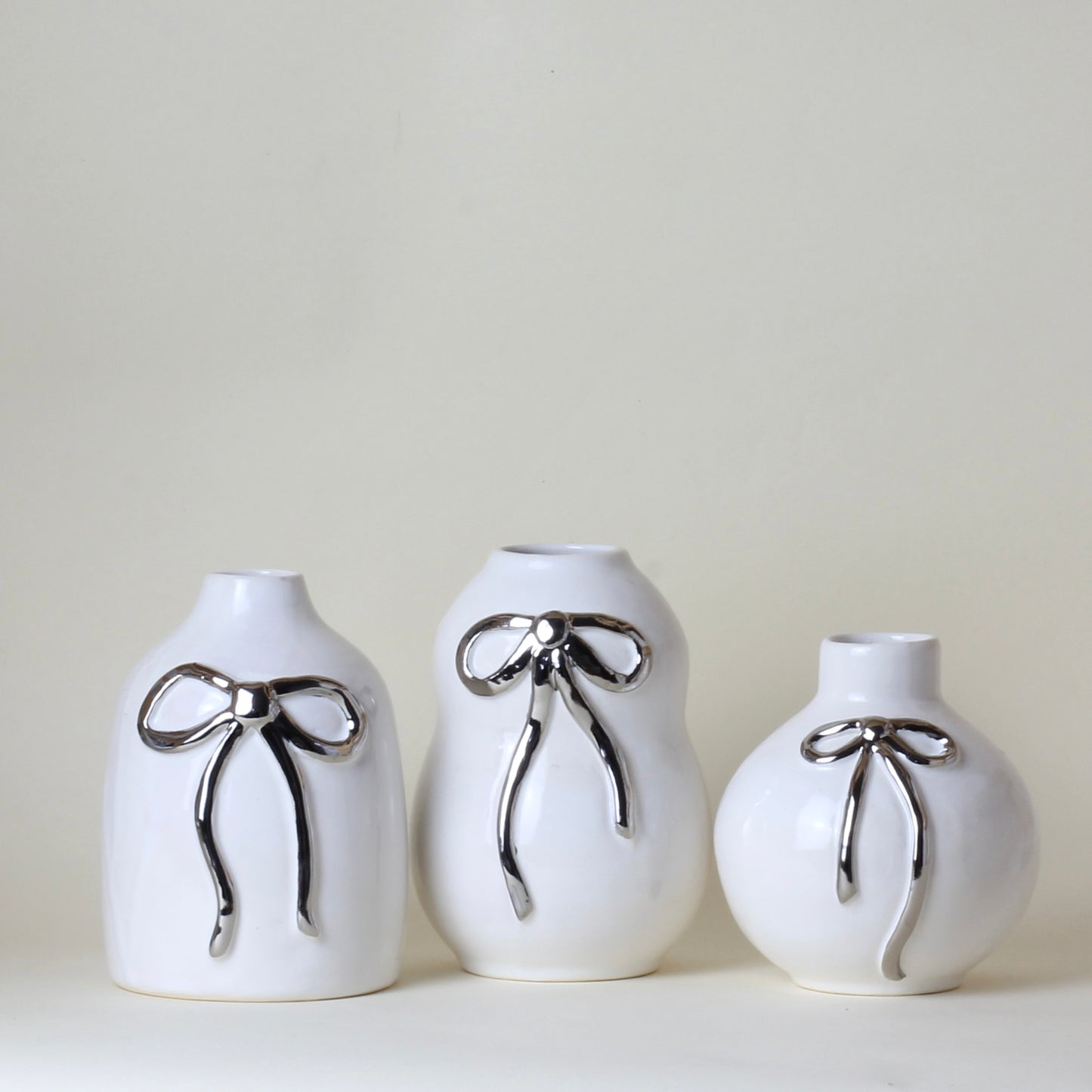 🎀Chrome Bow Vases🎀
