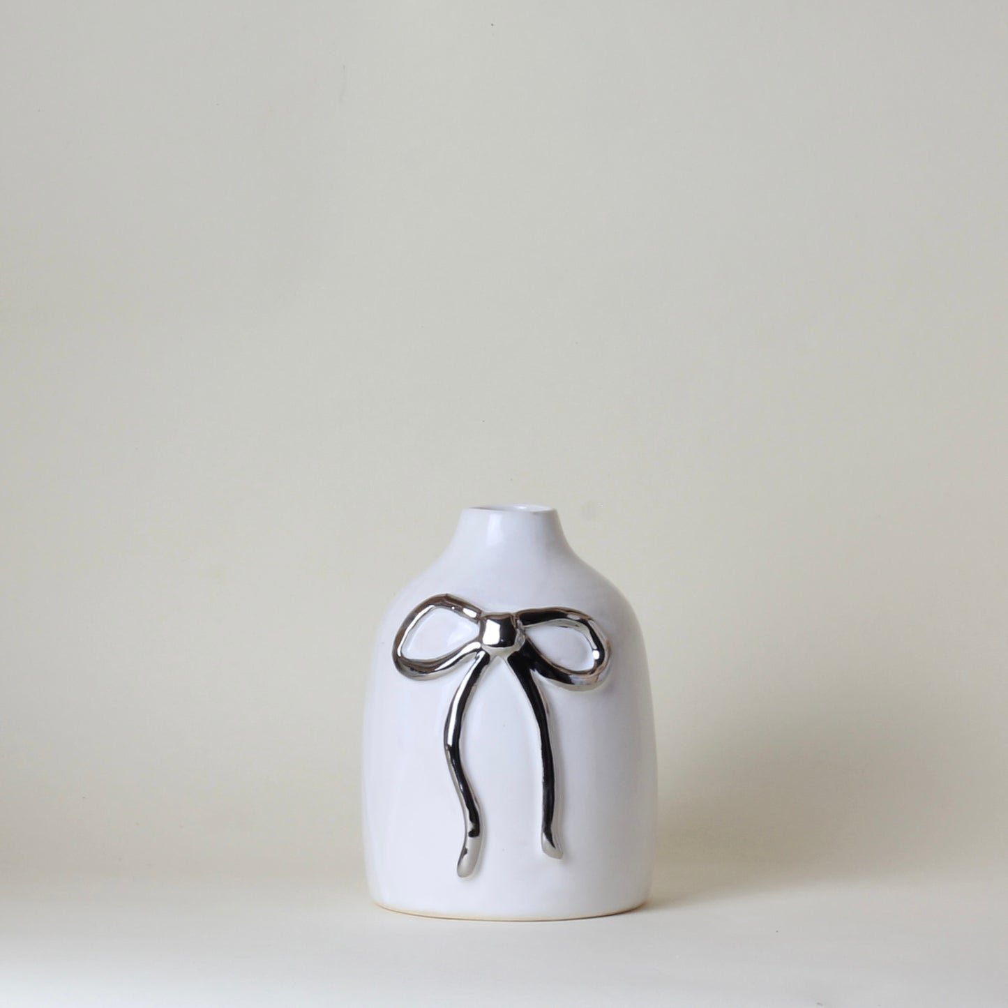 🎀Chrome Bow Vases🎀