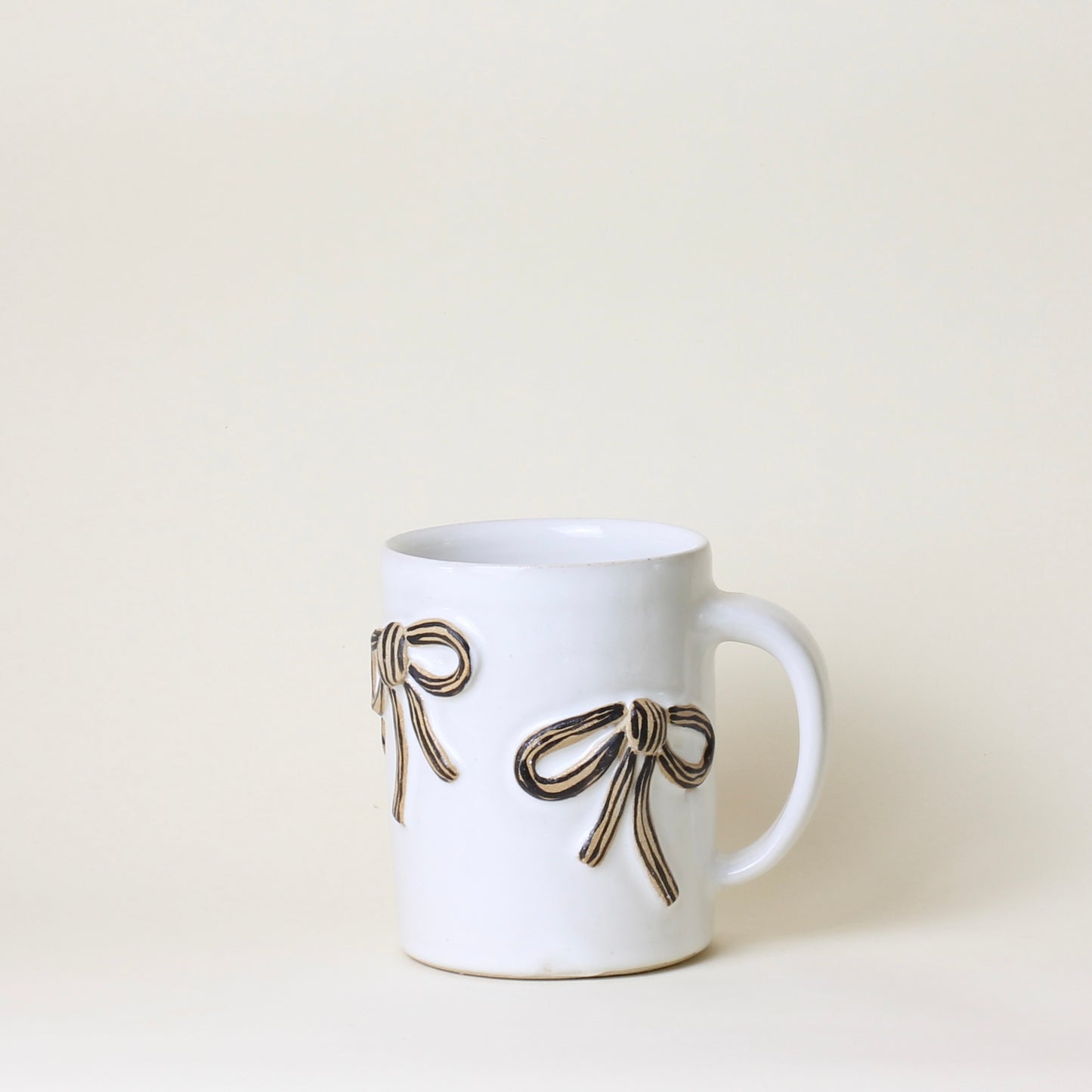 Bow Mug
